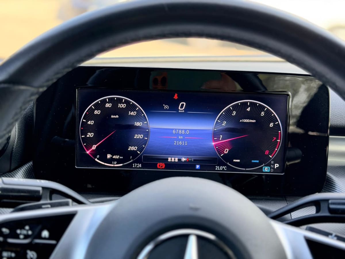 2023 Mercedes-Benz C200 SEDAN - Imagen 1