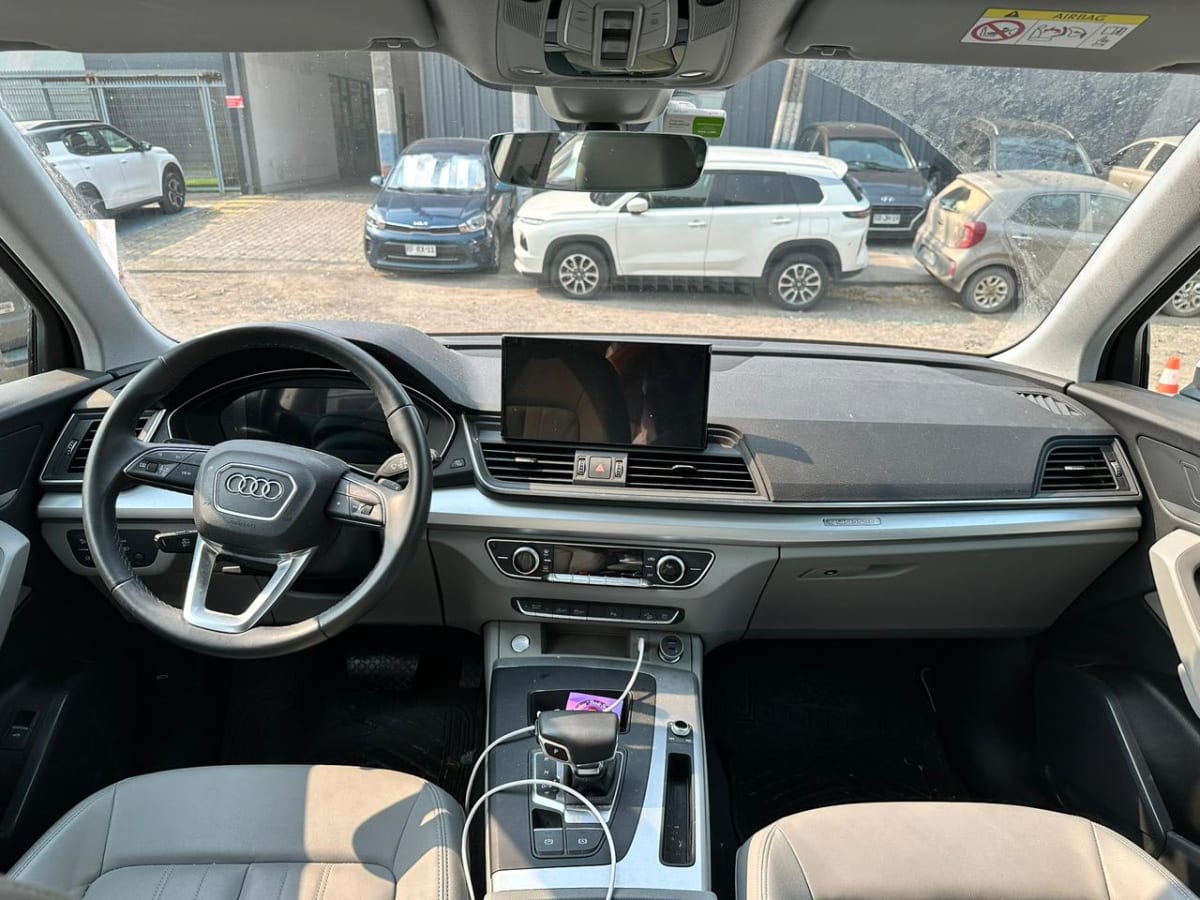2025 Audi Q5 45 - Miniatura 3