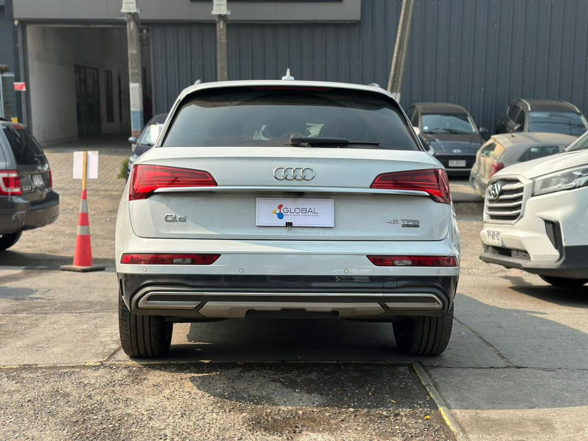 2025 Audi Q5 45 - Miniatura 5