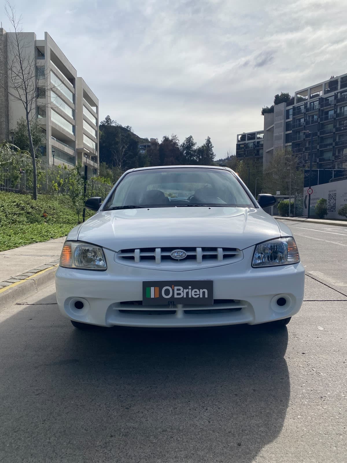 2000 Hyundai ACCENT GS - Miniatura 6