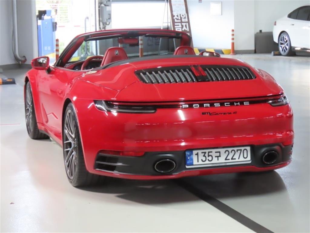 2022 Porsche 911 Ref 419202 Gasoline - Miniatura 3