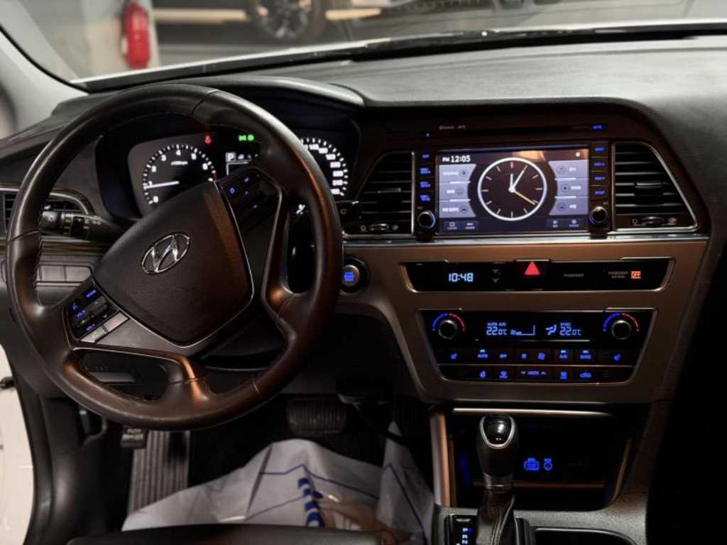 2016 Hyundai Sonata 2.0 - Miniatura 8