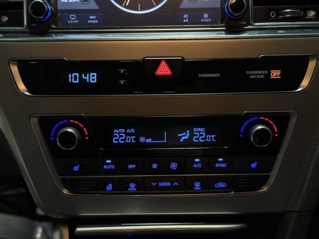 2016 Hyundai Sonata 2.0 - Miniatura 10