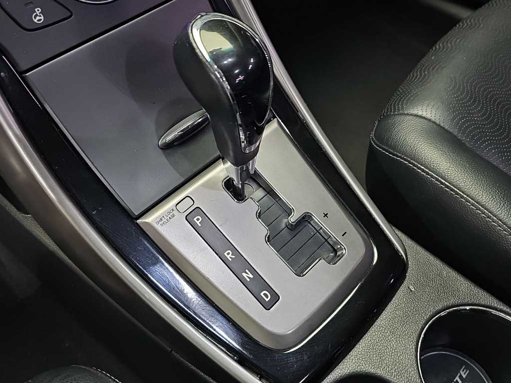 2013 Hyundai Avante Ref 419170 Gasoline White - Miniatura 9