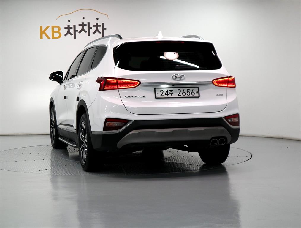 2019 Hyundai Santa Fe TM Blanco - Miniatura 4