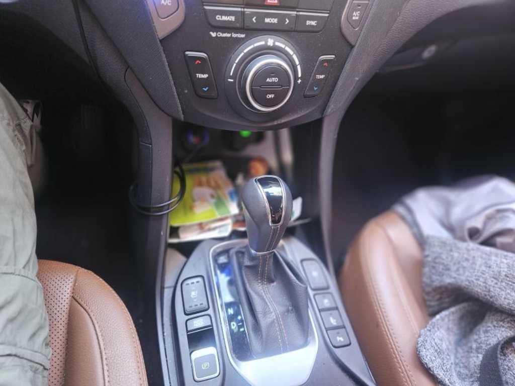 2016 Hyundai Santa Fe The - Miniatura 8