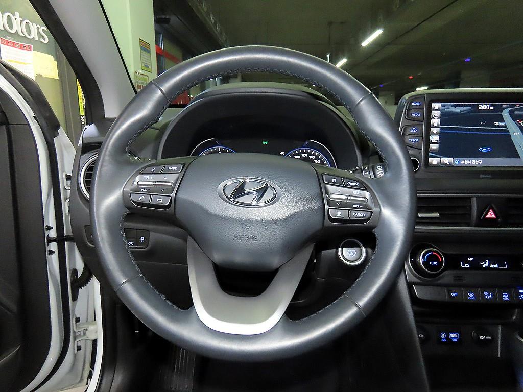 2020 Hyundai Kona Diesel Blanco - Miniatura 8