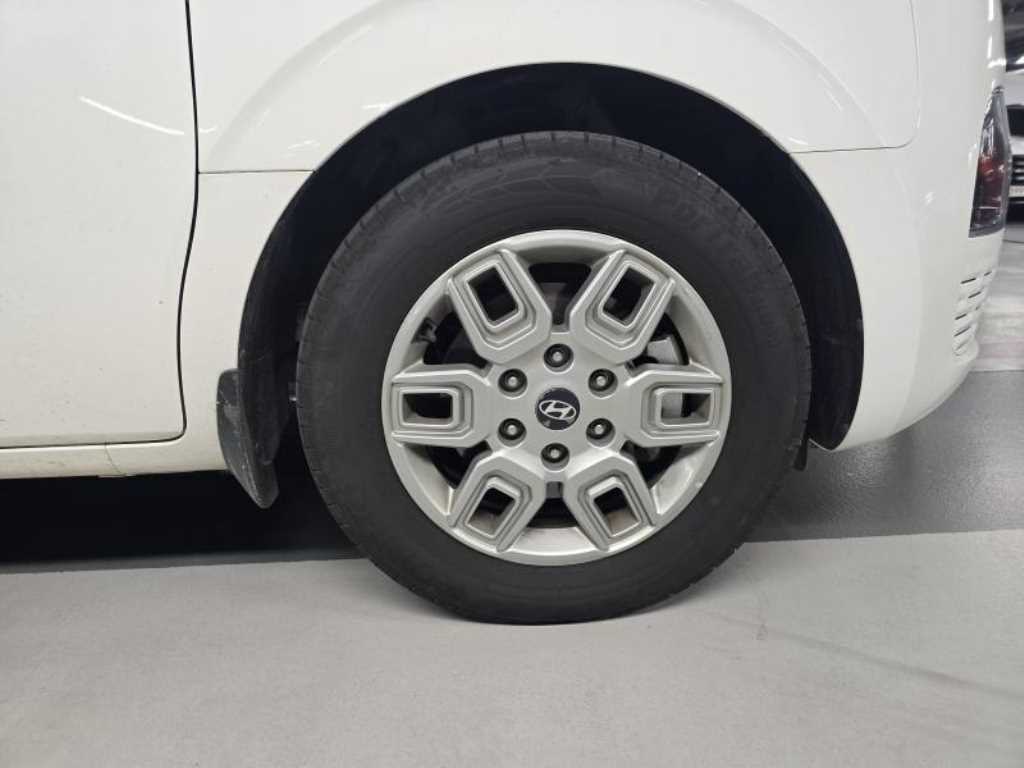 2025 Hyundai Staria Ref 418973 Gasoline - Miniatura 9