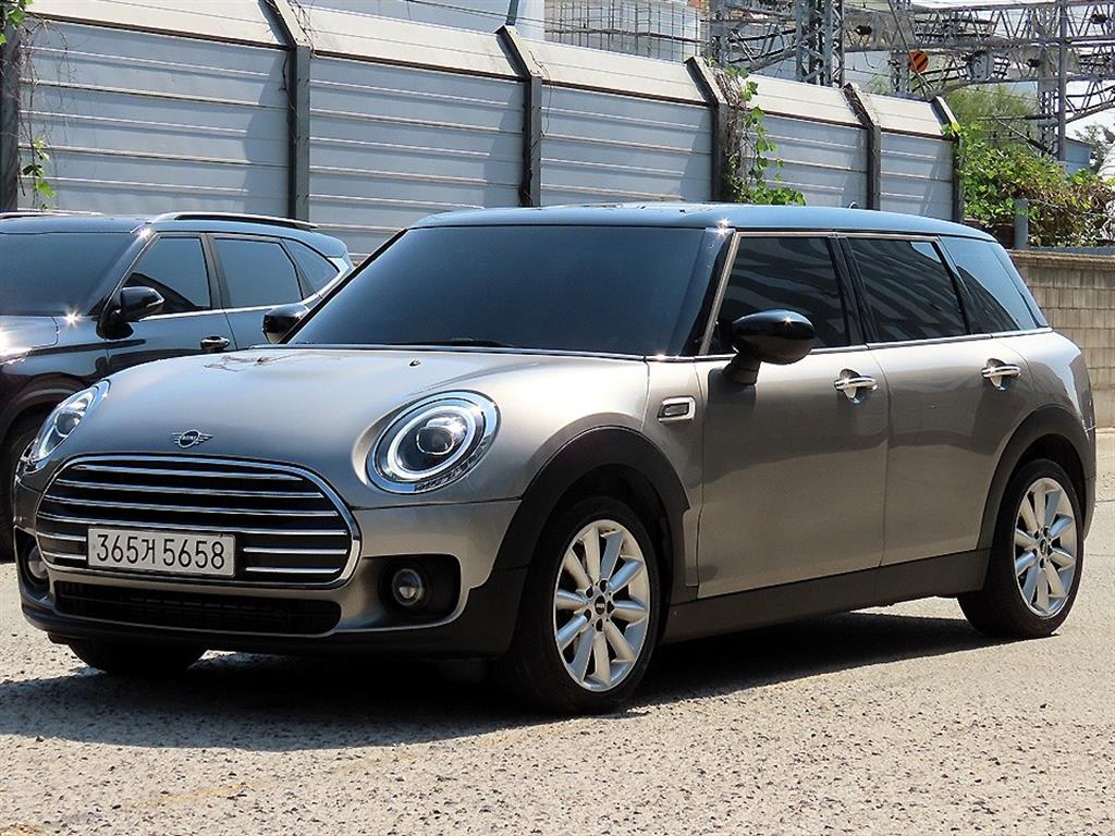 2020 MINI Clubman Ref 419192 Gasoline - Miniatura 2