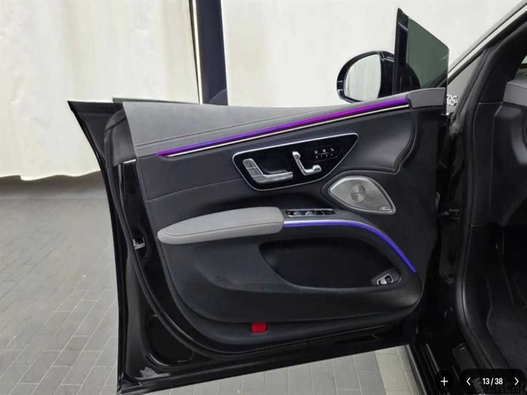 2023 Mercedes-Benz Eqs (2021) Negro - Miniatura 10