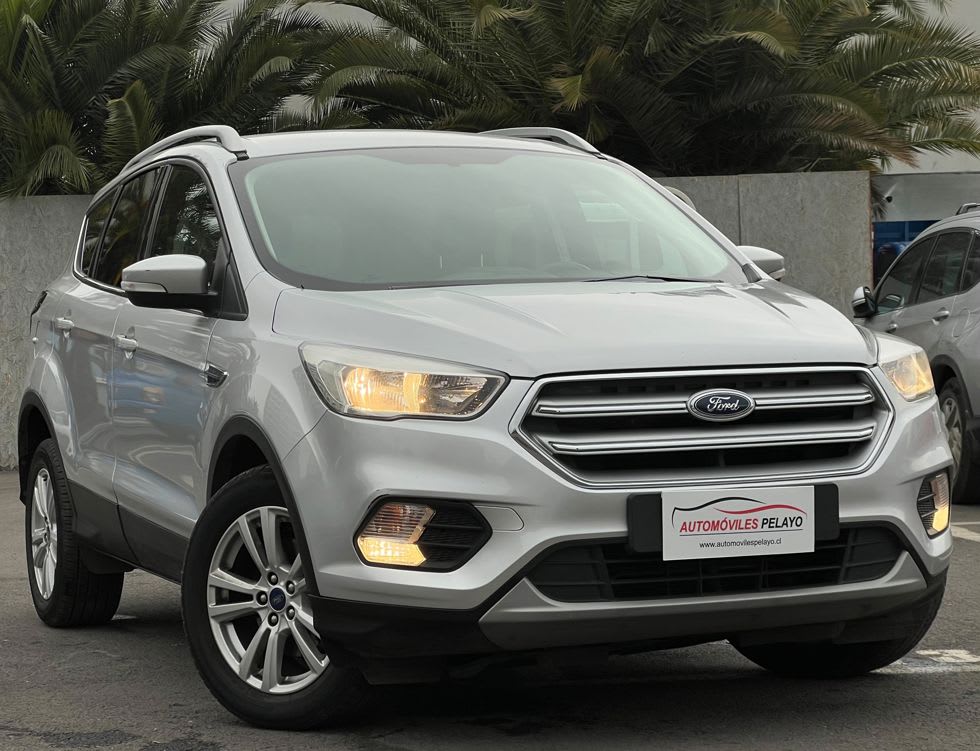 2019 Ford Escape 2.5 Gris - Imagen 1