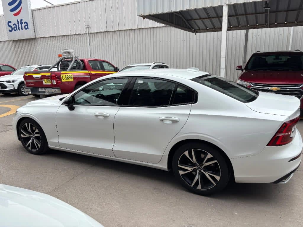 2020 Volvo S60 2.0 Blanco - Miniatura 8