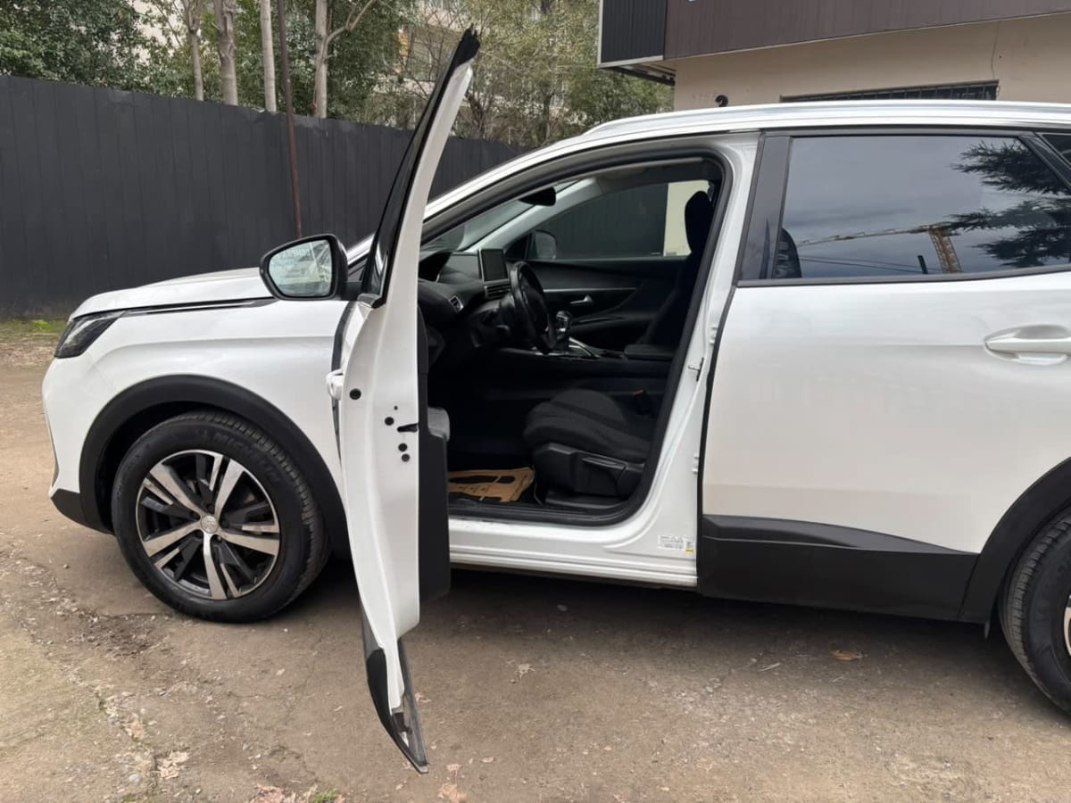 2024 Peugeot 3008 1.6 - Miniatura 10
