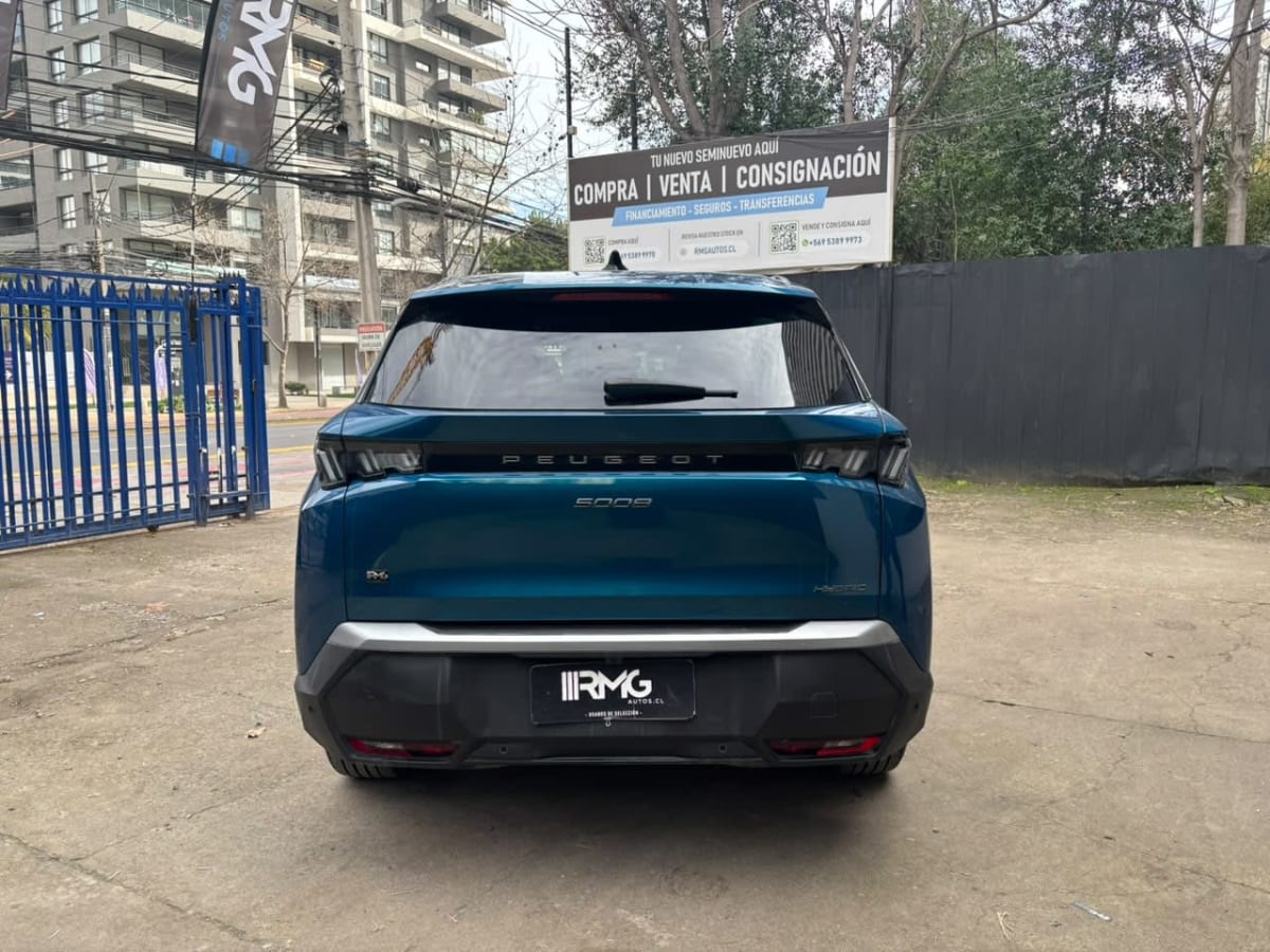 2025 Peugeot 5008 ALLURE - Miniatura 4