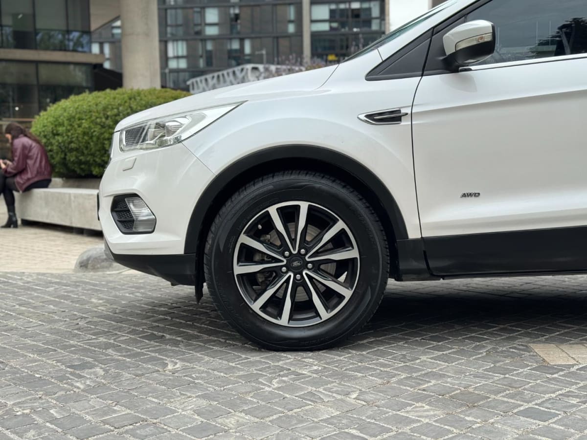 2018 Ford ESCAPE Titanium Blanco - Miniatura 8