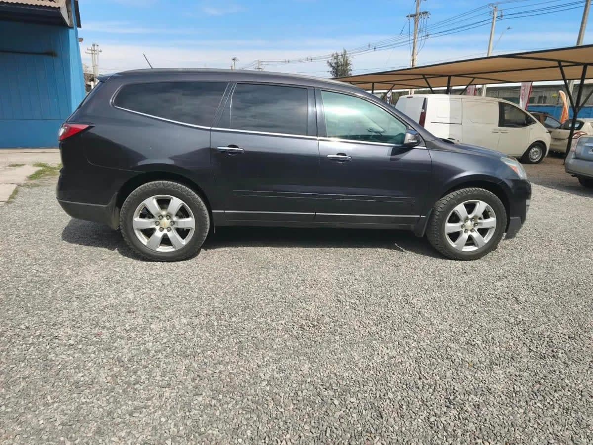 2014 Ford Explorer XLT Rojo - Miniatura 7