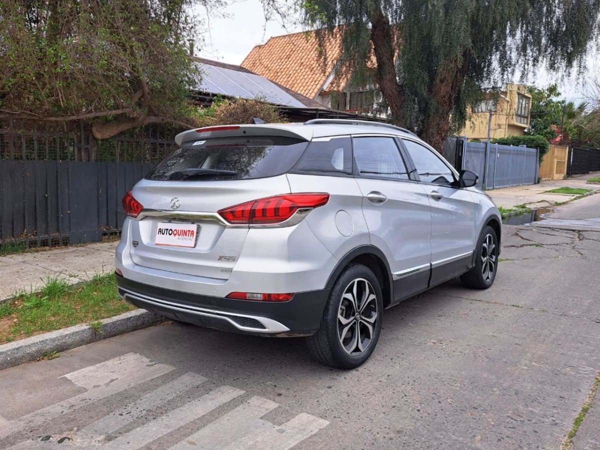 2022 BAIC X55 - Miniatura 3
