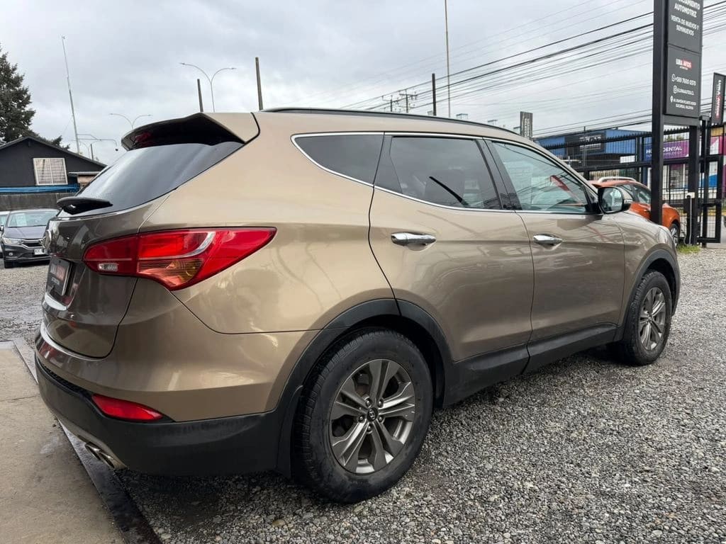 2014 Hyundai Santa Fe DM - Miniatura 6