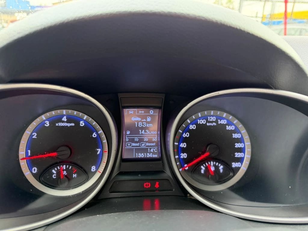 2014 Hyundai Santa Fe DM - Miniatura 8