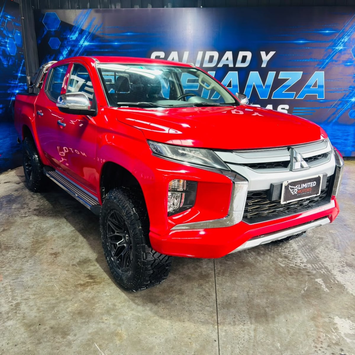2023 Mitsubishi L200 KATANA CRT 4X4 2.4 - Miniatura 4