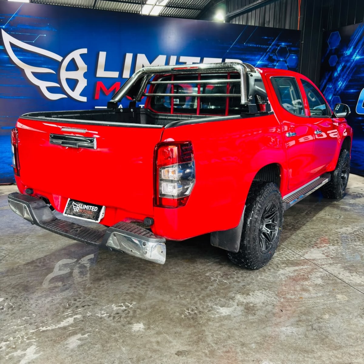2023 Mitsubishi L200 KATANA CRT 4X4 2.4 - Miniatura 8