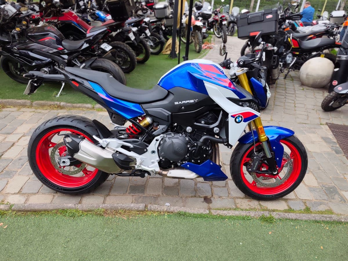 2026 BMW F900 R - Miniatura 4