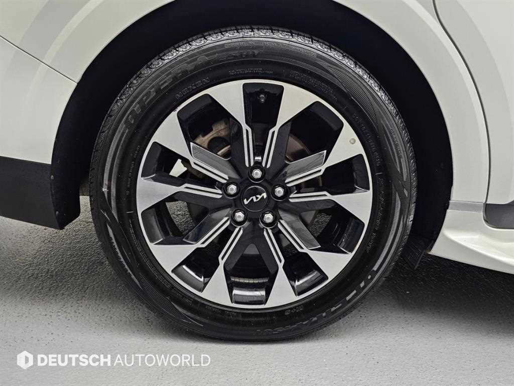 2021 Kia Carnival 4th Blanco - Miniatura 4