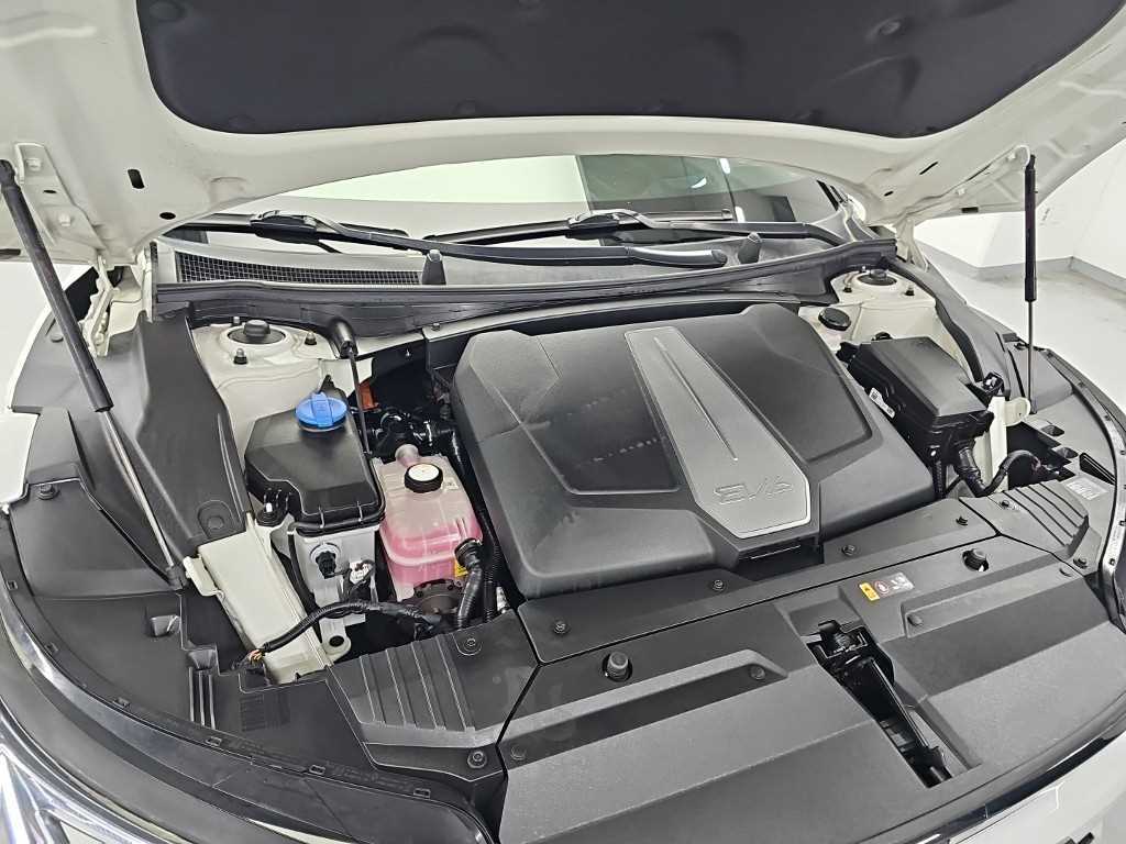2025 Kia EV6 Long Blanco - Miniatura 4