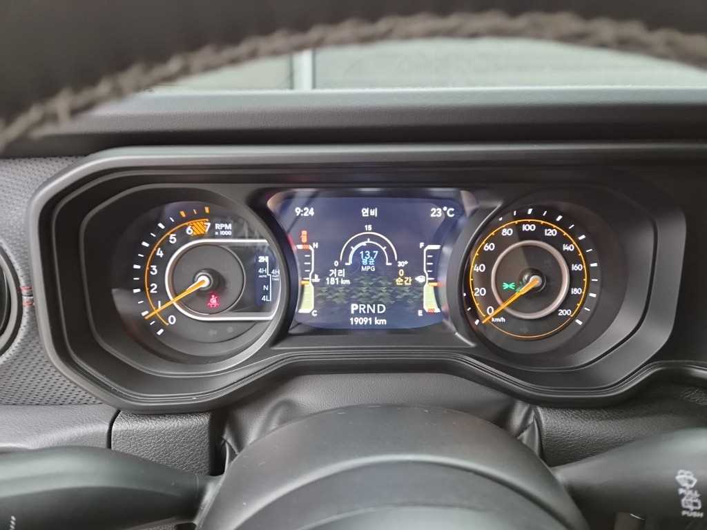 2025 Jeep Wrangler (JL) - Miniatura 8
