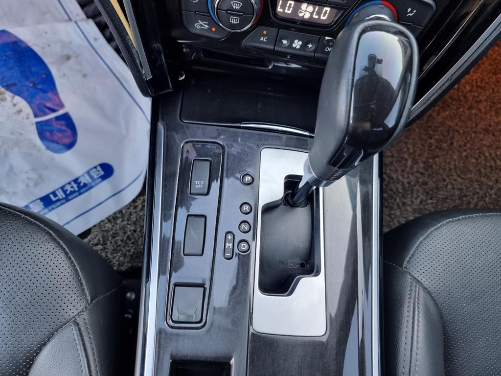 2019 Samsung SM7 Nova Gris - Miniatura 8