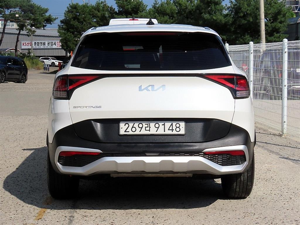 2023 Kia Sportage 1.6 Blanco - Miniatura 4