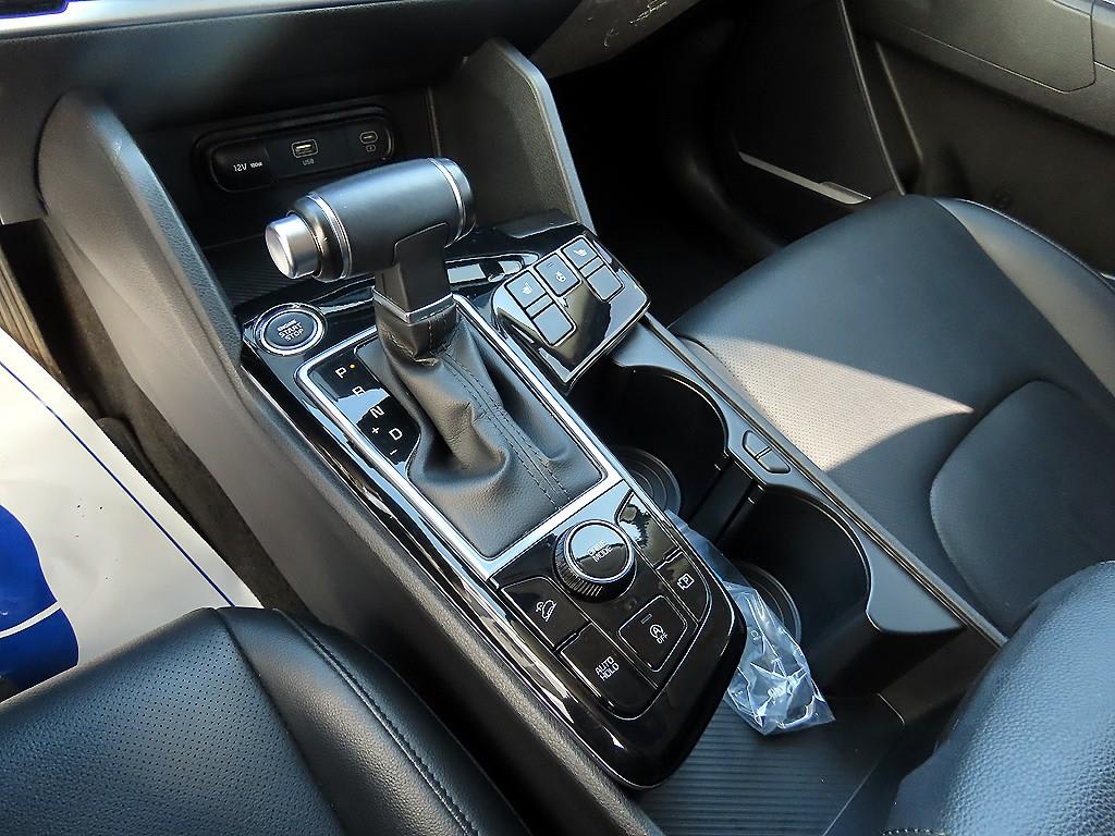 2023 Kia Sportage 1.6 Blanco - Miniatura 10