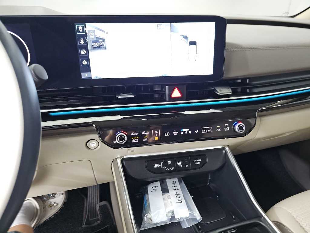 2025 Kia Carnival Hybrid Negro - Miniatura 10