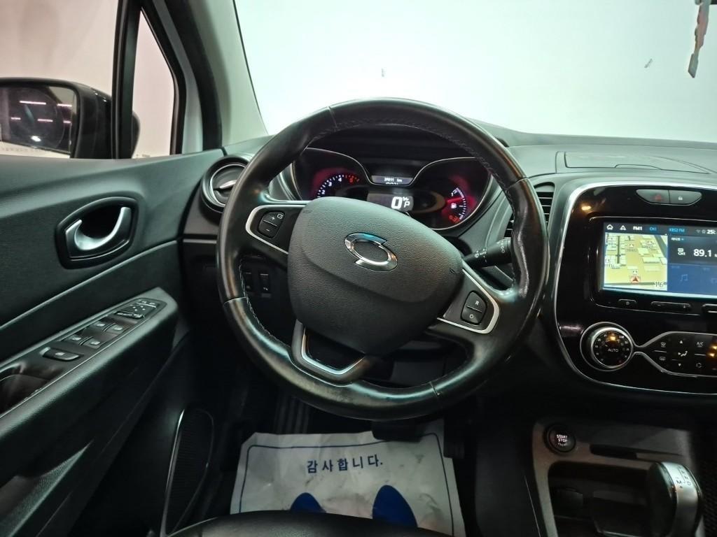 2018 Samsung QM3 Diesel Blanco - Miniatura 9