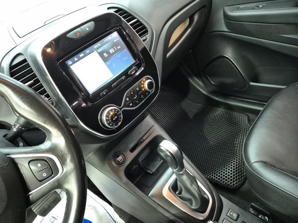 2018 Samsung QM3 Diesel Blanco - Miniatura 10