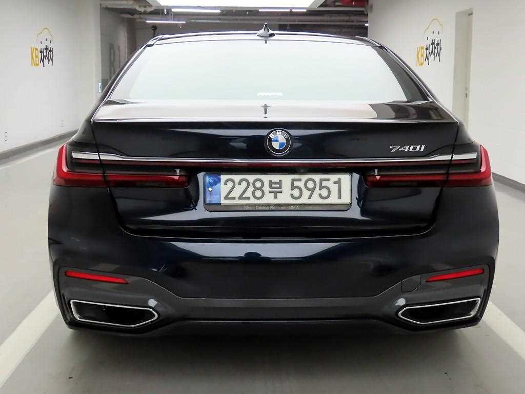 2021 BMW Serie 7 7 Series Ref 419279 Gasoline - Miniatura 3