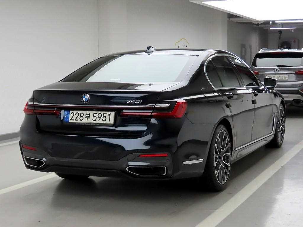 2021 BMW Serie 7 7 Series Ref 419279 Gasoline - Miniatura 4