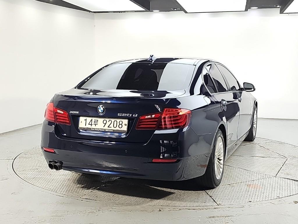 2015 BMW Serie 5 5 Series Ref 419257 Diesel Blue - Miniatura 4