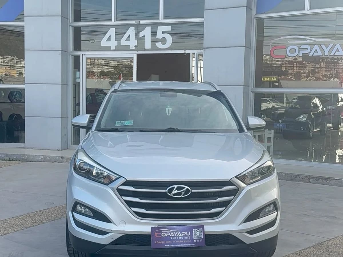 2018 Hyundai Tucson TL Plata - Imagen 1