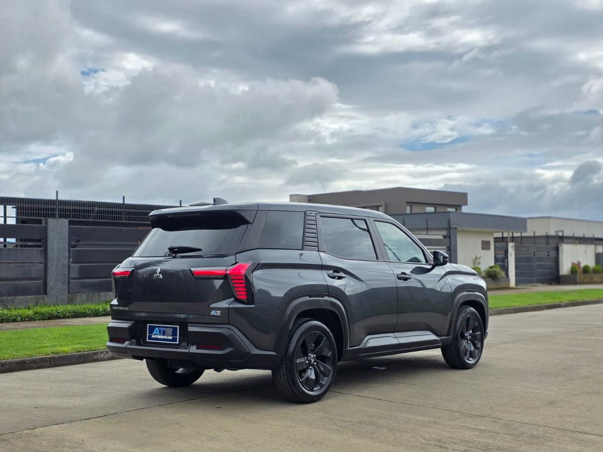 2026 Mitsubishi Destinator GL GL Gris - Miniatura 5