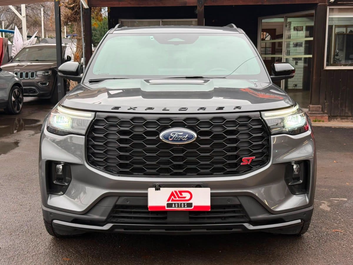 2025 FORD EXPLORER ST Gris - Miniatura 2