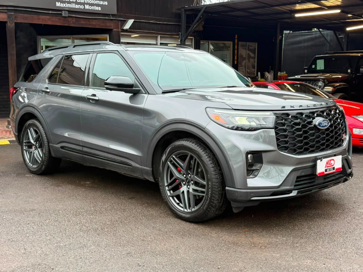 2025 FORD EXPLORER ST Gris - Miniatura 3