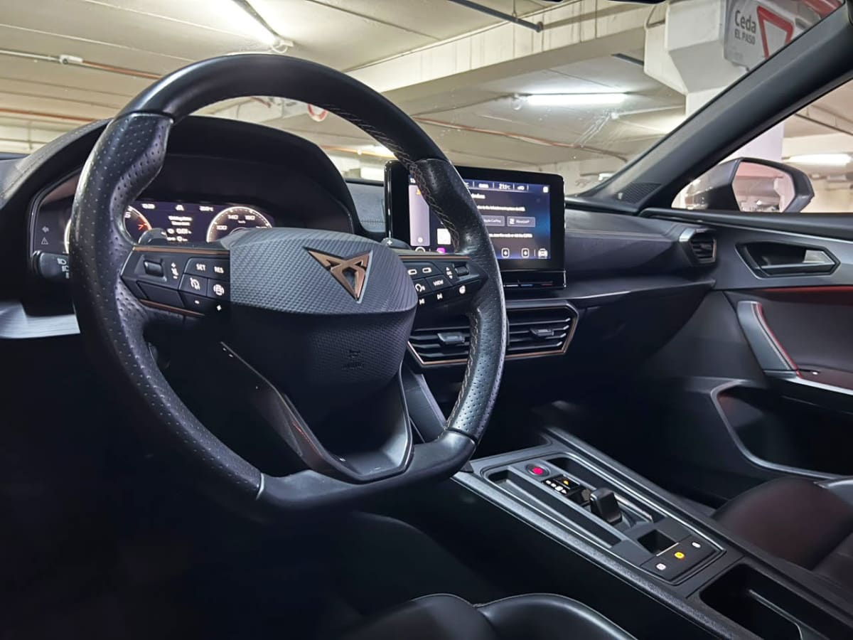 2024 Cupra Formentor 2.0 Gris - Miniatura 9