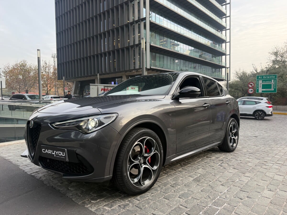2023 ALFA ROMEO STELVIO VELOCE Gris - Imagen 1