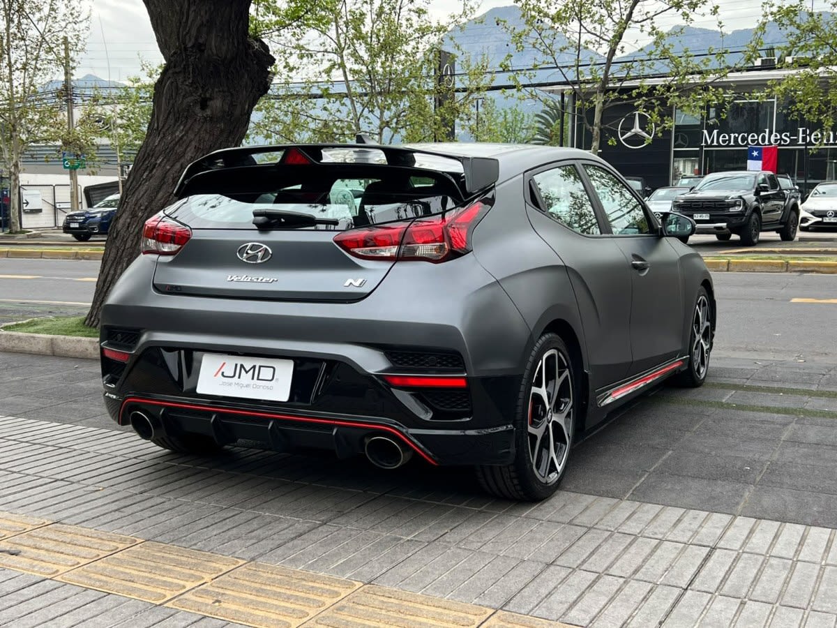 2022 HYUNDAI VELOSTER N Gris - Miniatura 4