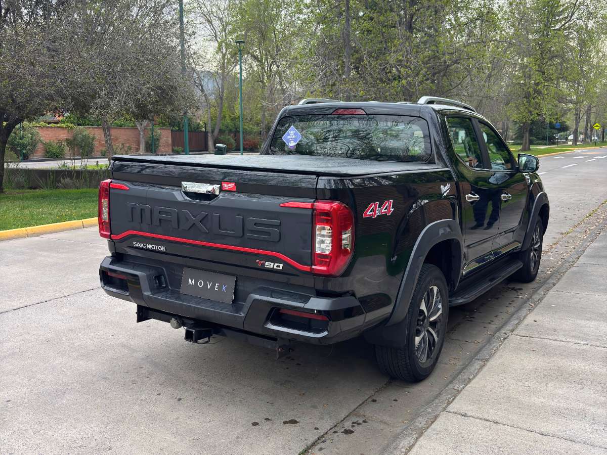 2022 Maxus T90 Negro - Miniatura 4