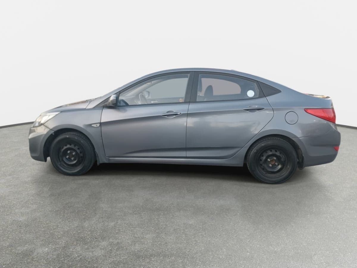 2016 Hyundai ACCENT 1.4 Gris - Miniatura 5