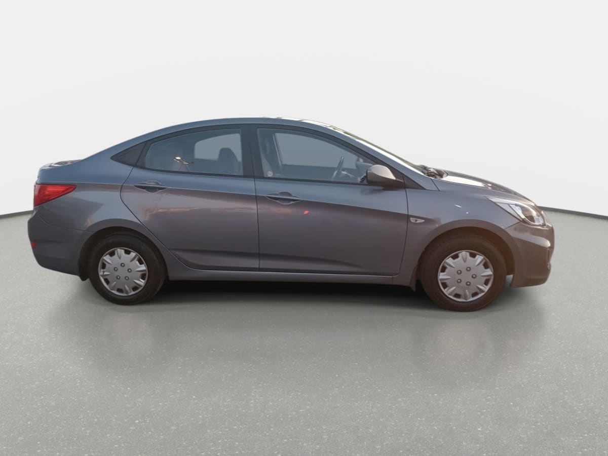 2016 Hyundai ACCENT 1.4 Gris - Miniatura 9