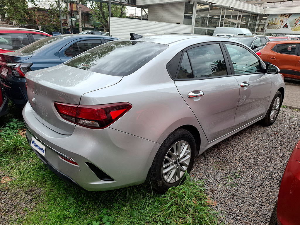 2022 KIA RIO 4 1.4 - Miniatura 5