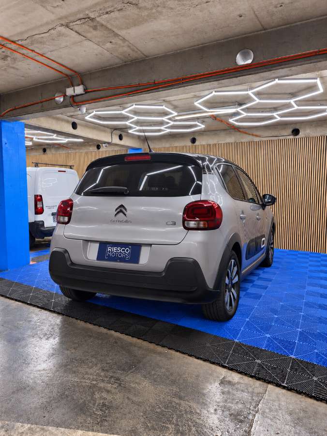 2024 Citroën C3 1.5 Gris - Miniatura 5